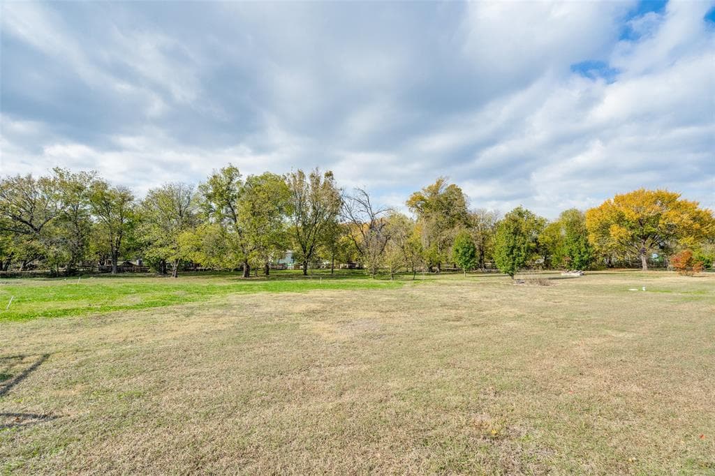 831 Country Club Rd