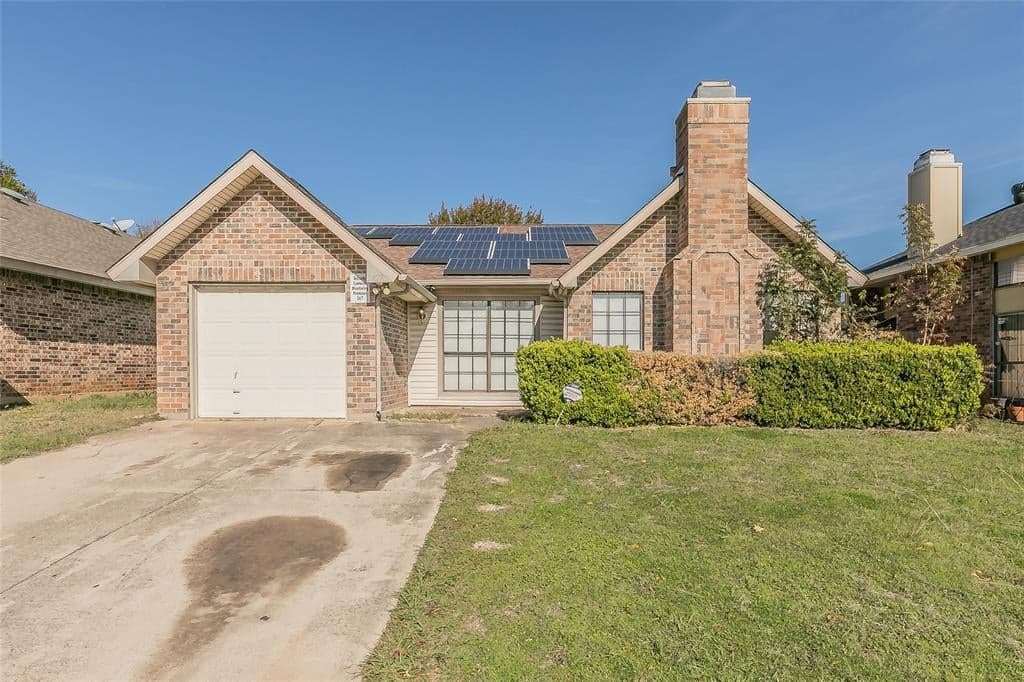 2427 Busch Dr