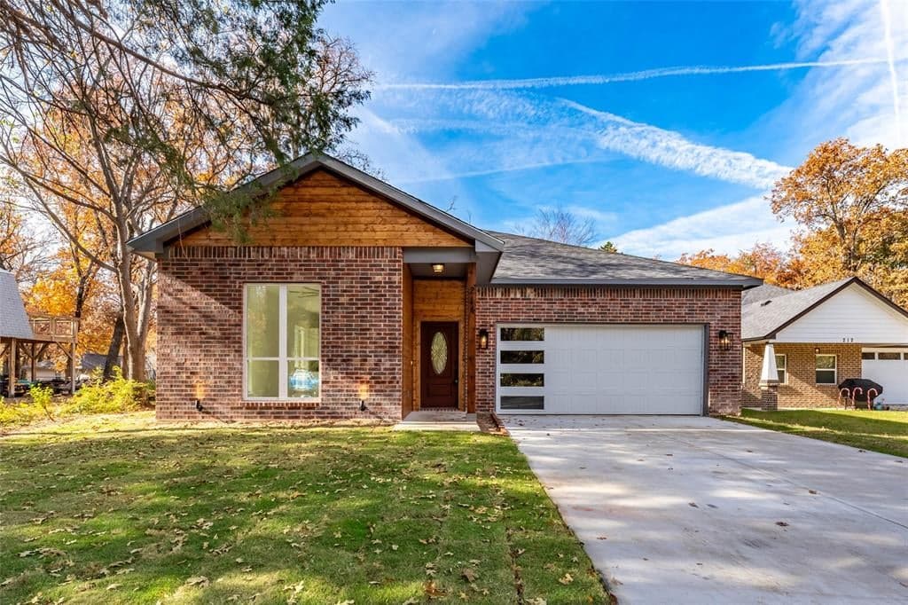 214 Beachside Dr