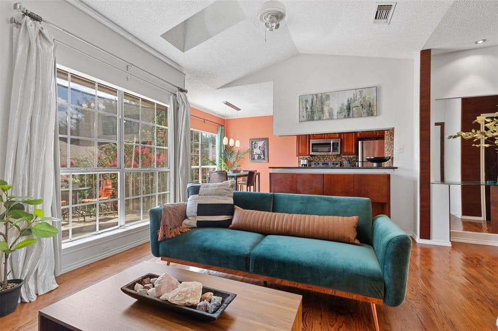 Gallery image 2