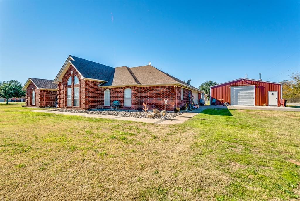 219 Dennis Rd