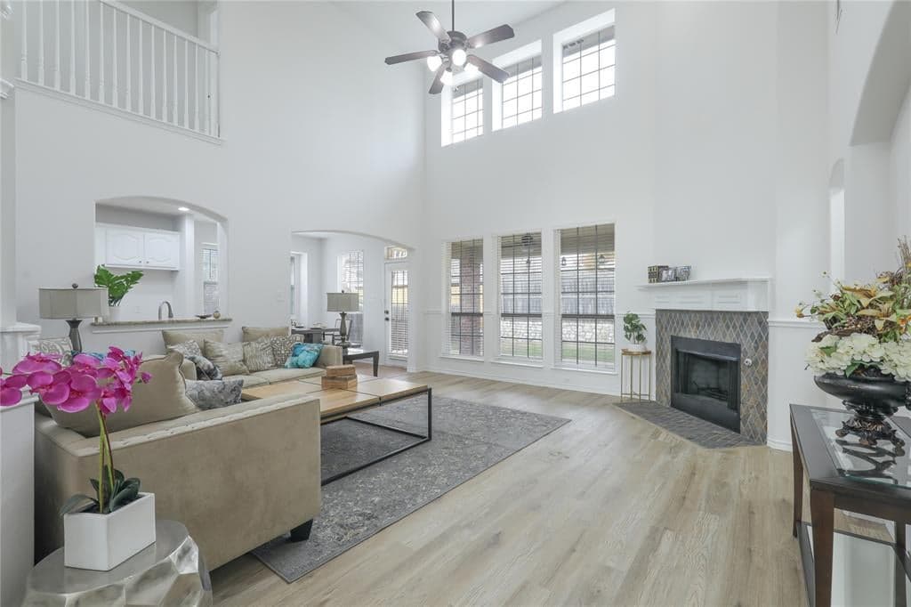 8408 Riverwalk Trl