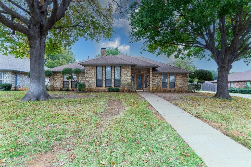 2906 Sweet Briar St