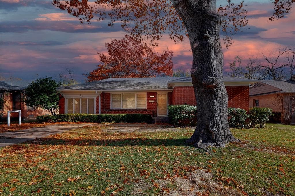 11220 Ulloa Ln