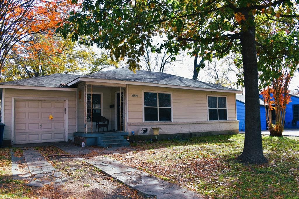 10914 Desdemona Dr
