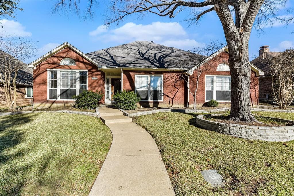 2107 Belclaire Dr