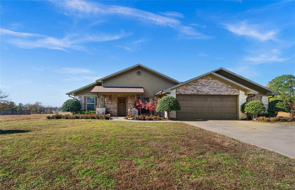 651 Dela Cruz Dr