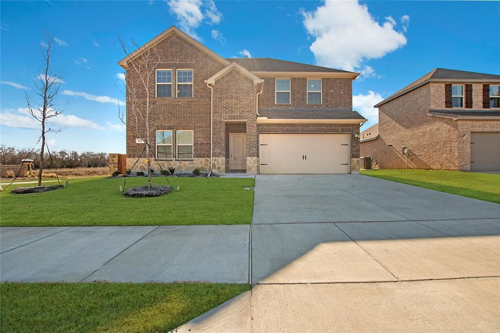 617 Summit Pass Ln