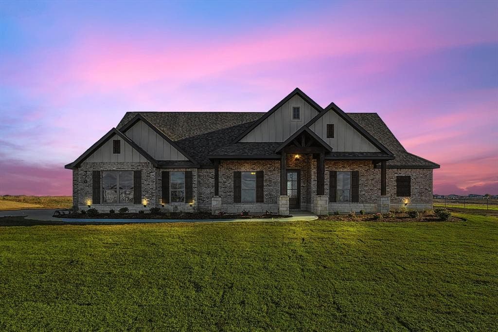 370 Marion Rd