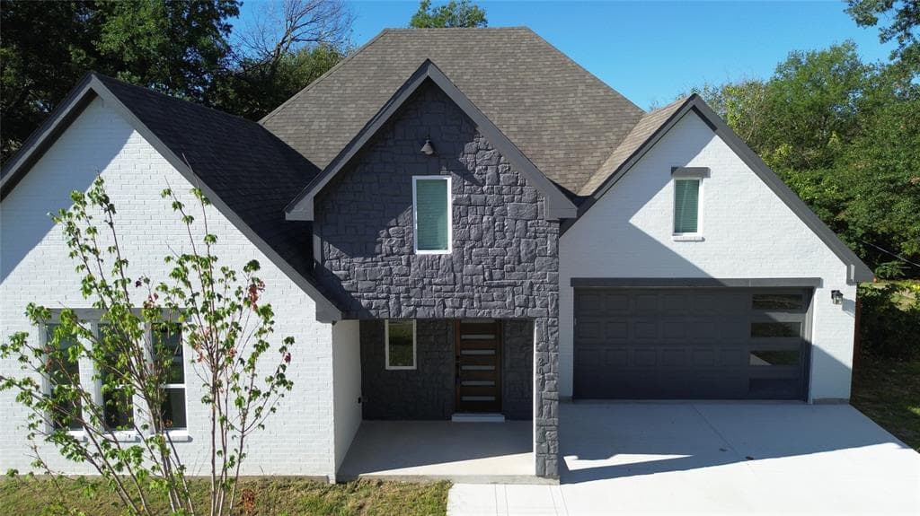 207 Griffith Ave