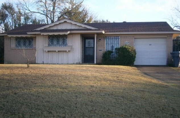 6617 La Grange Dr