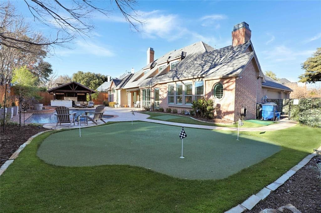 3 Harbour Town Ct