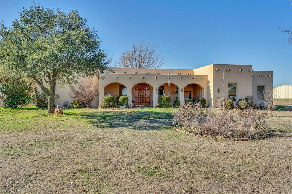 5910 Saddle Ct