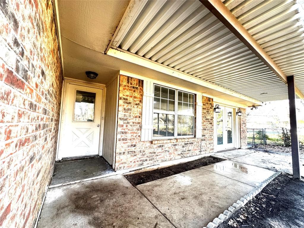 208 Mountain View Dr