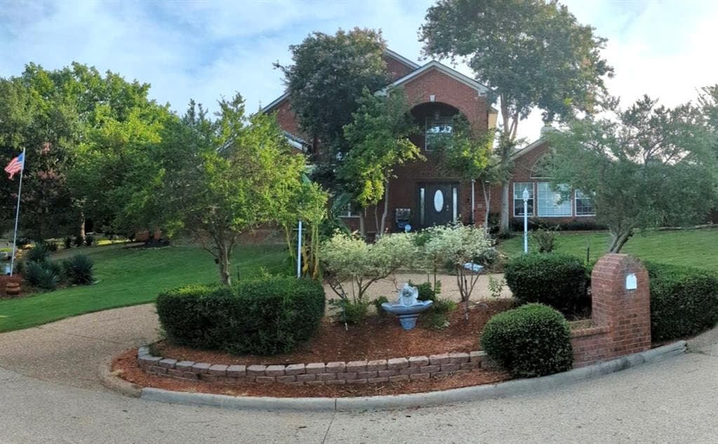 204 Tanya Dr