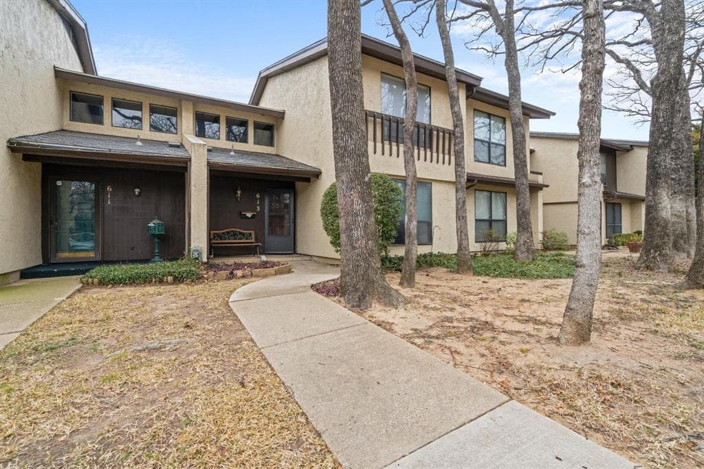 613 Campana Ct