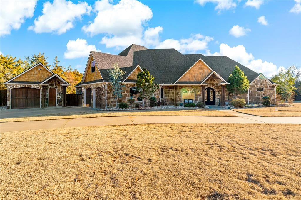 4710 Boulder Ln