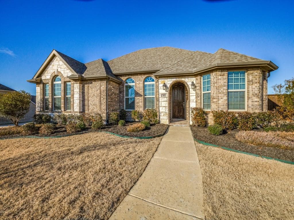 301 Ontario Loop
