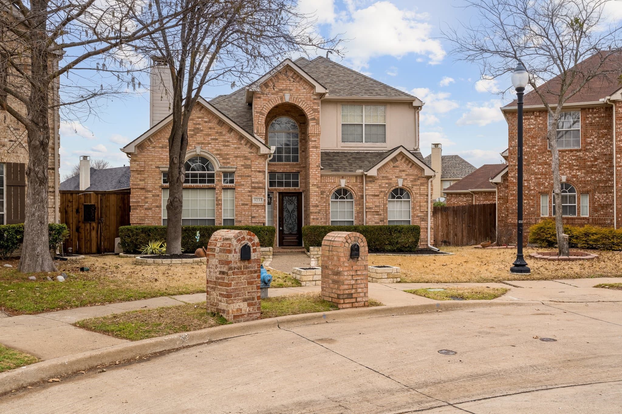 9233 Blue Water Dr