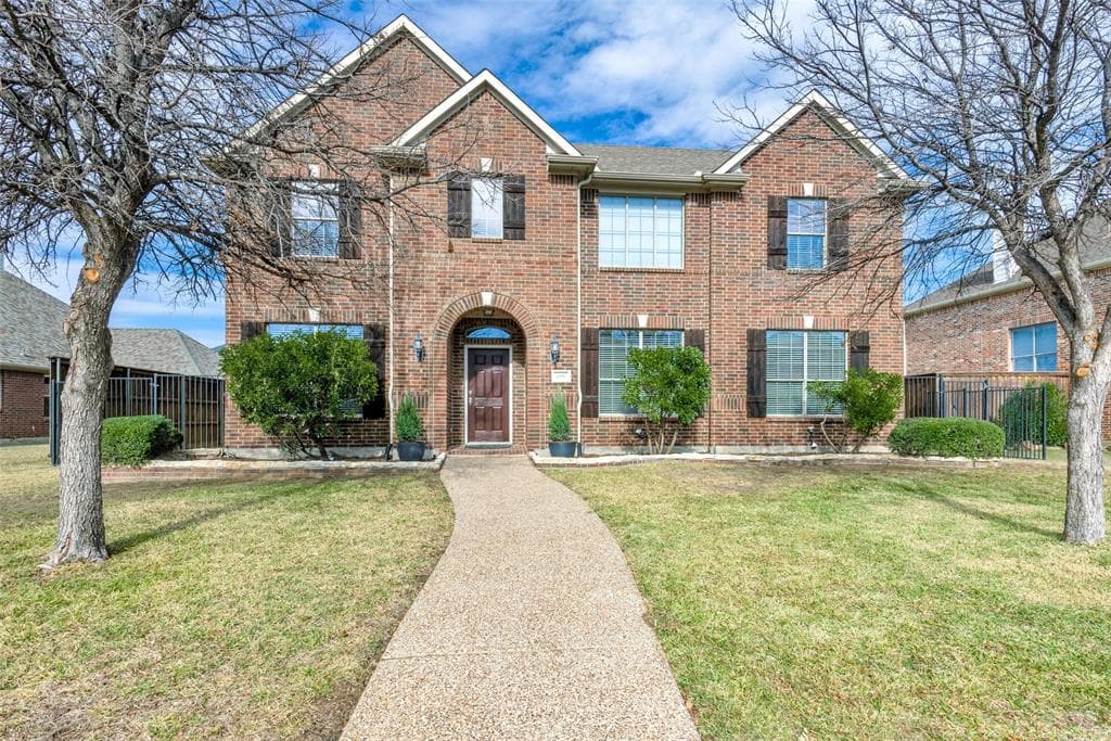 698 Burr Oak Dr
