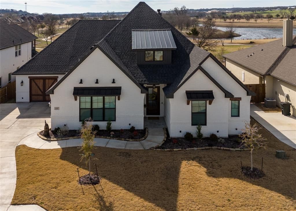 1217 Crown Valley Dr