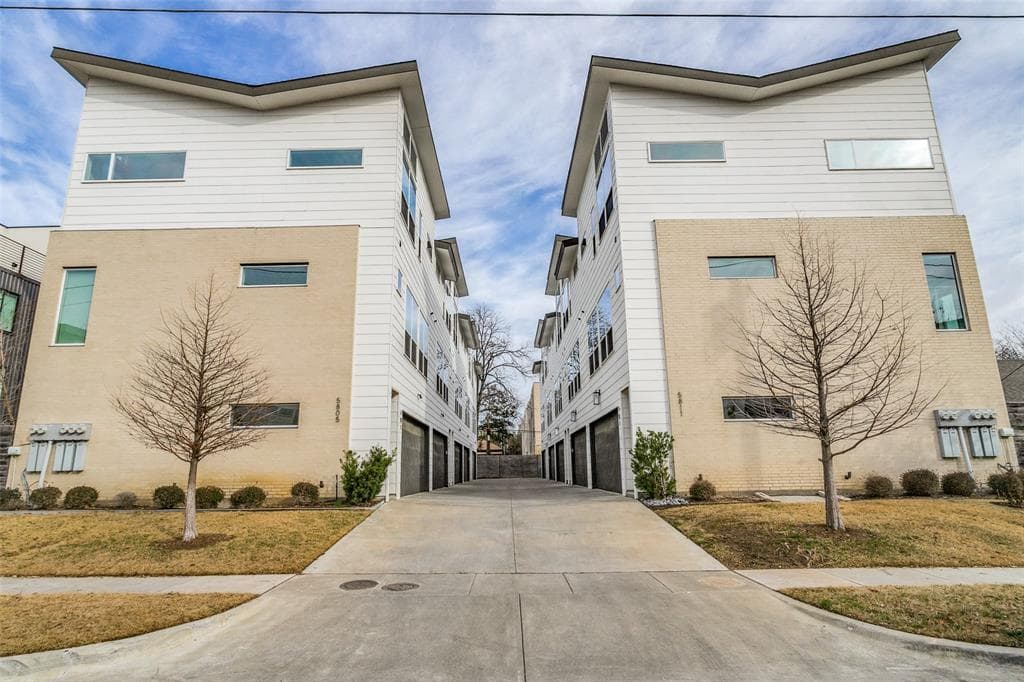5805 Lindell Ave # 105