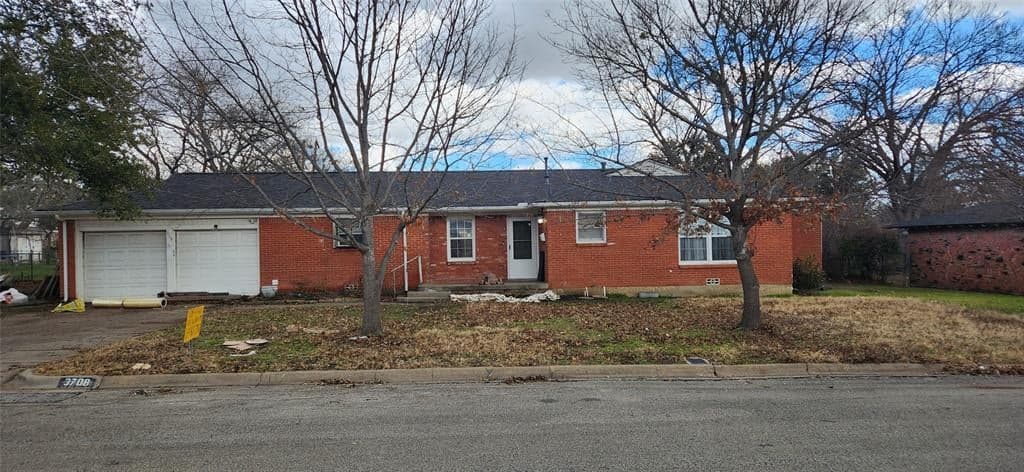 3708 Ruth Rd