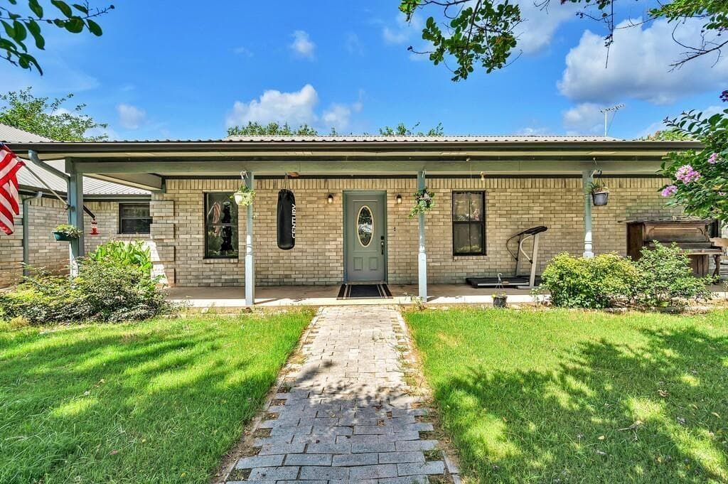510 County Road 2710