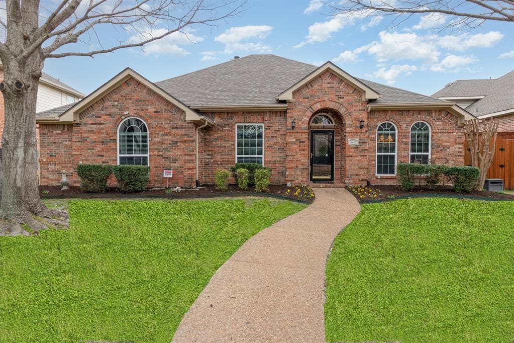 3216 Kimble Dr