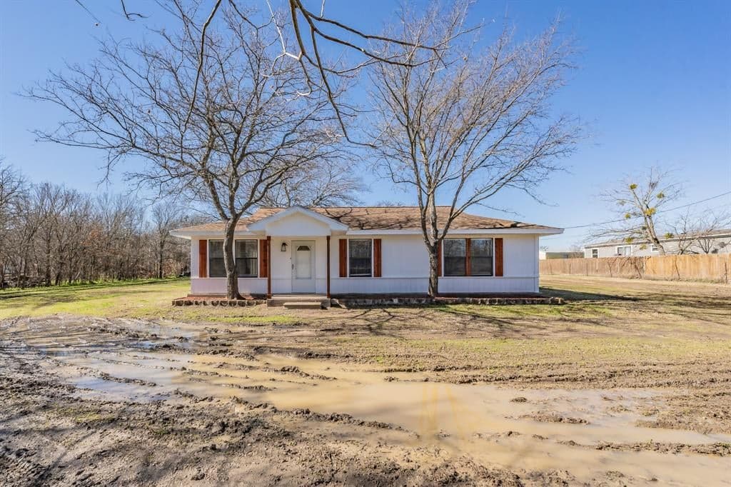 213 Russell Ln