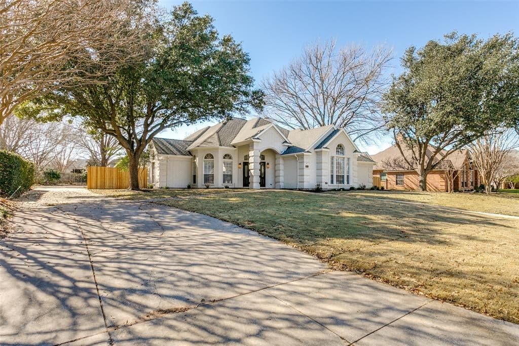 1608 Crestwood Trl