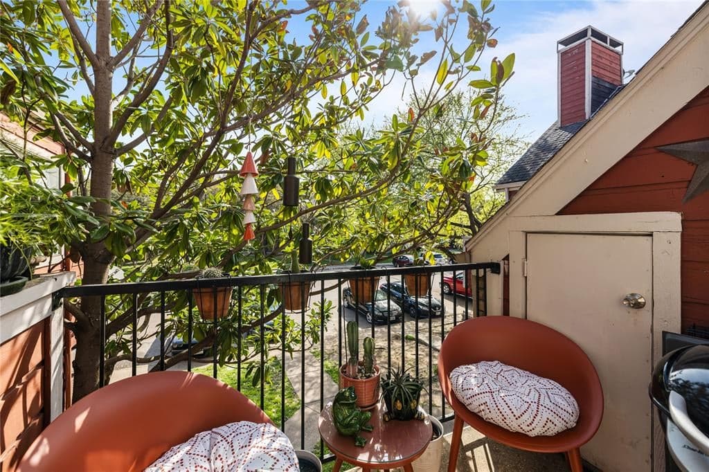 9825 Walnut St Apt M208
