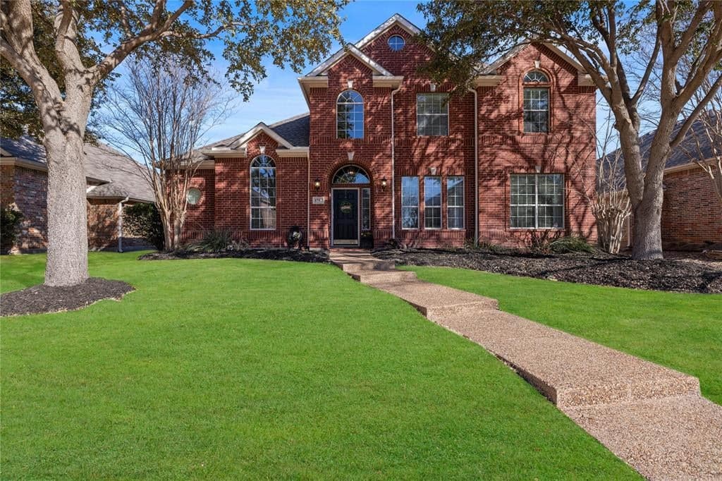 1752 Bentley Dr
