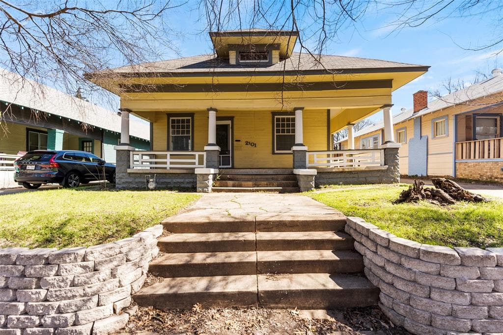 2101 Hurley Ave