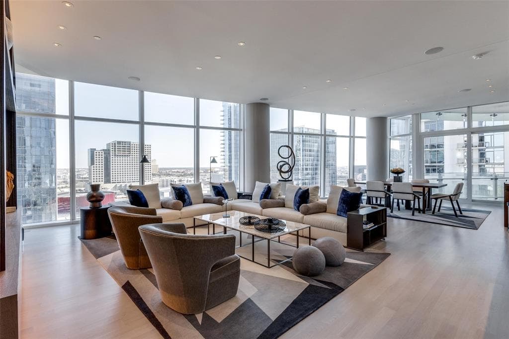 1918 Olive St Apt 1502