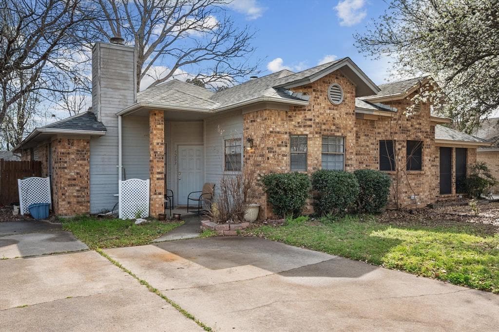 5203 Wild West Dr