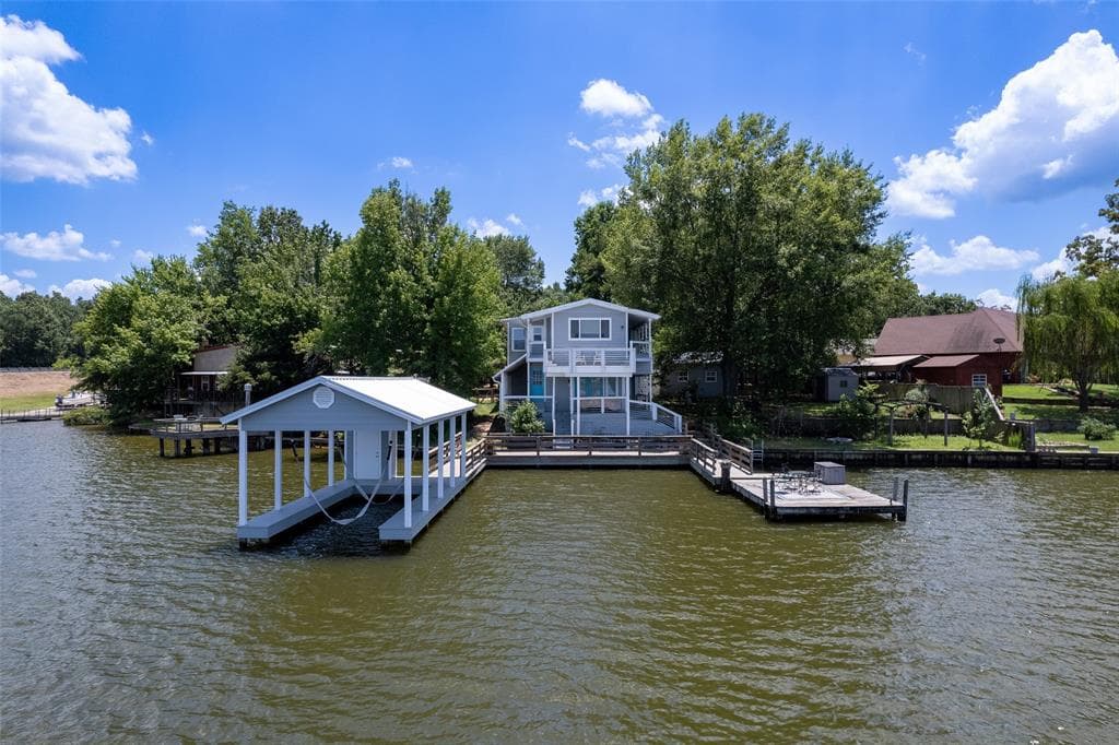 160 County Road 2404