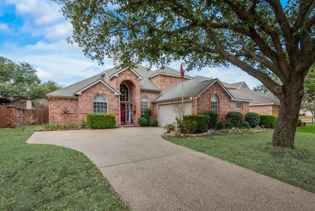2129 Longfellow Ln