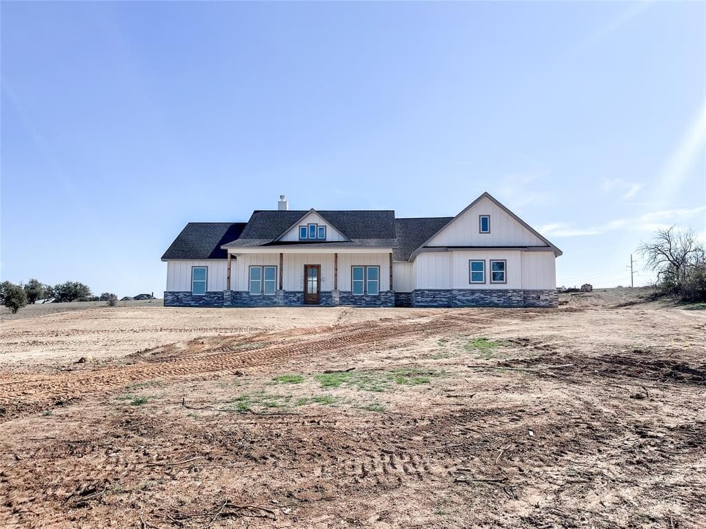2049 Carrie Ct