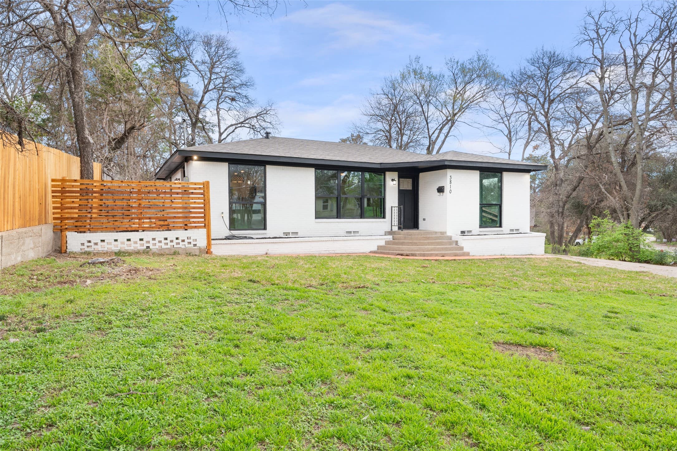 3810 Oak Creek Cir