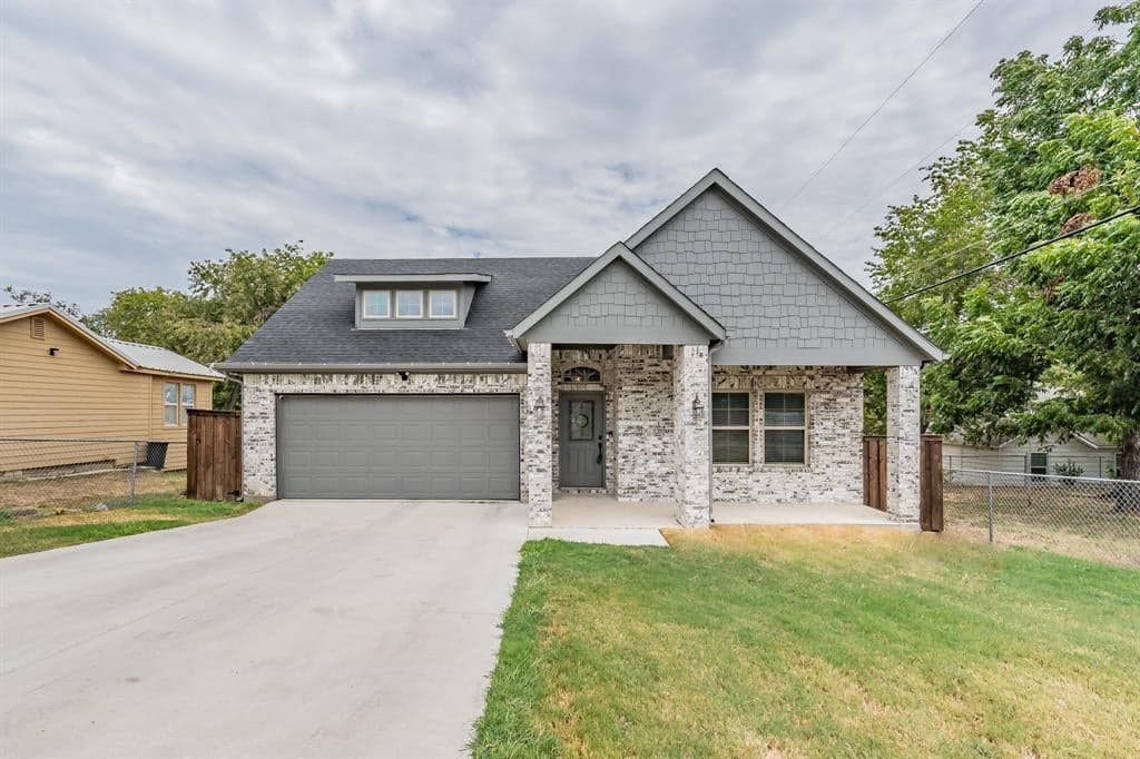 8400 Whitney Dr