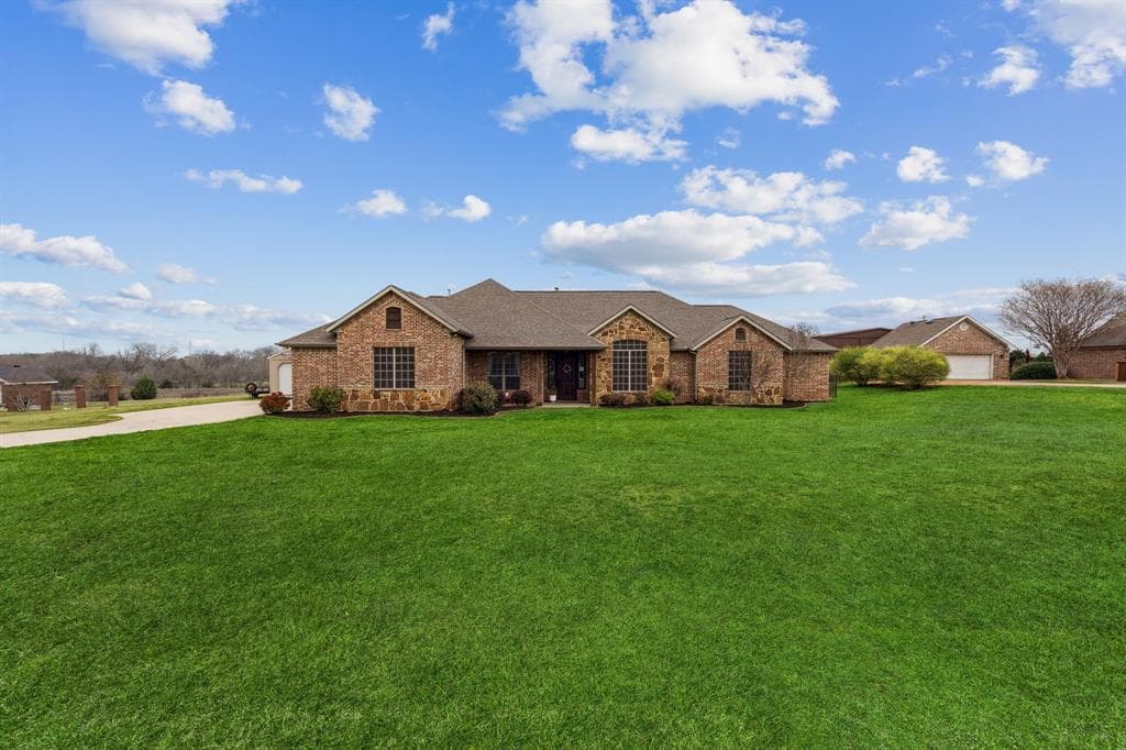 9170 Quail Meadows Ln