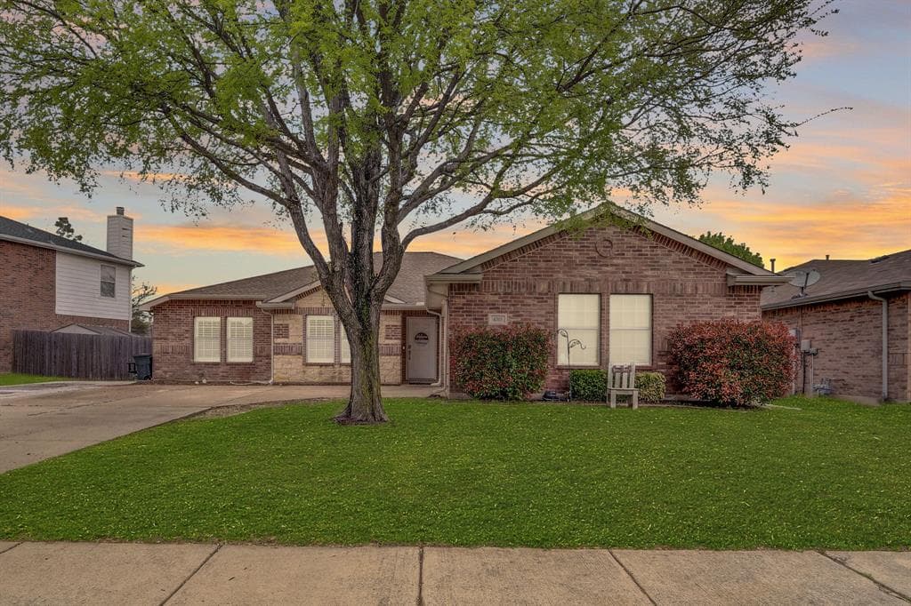 4315 Fieldwood Dr
