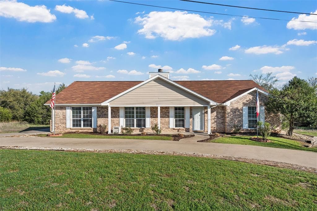 8027 Fawn Dr