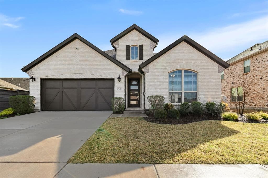 7025 Mapleshade Way
