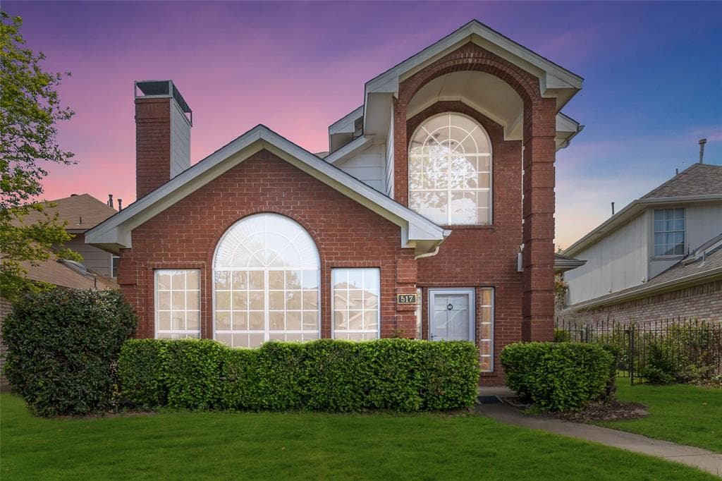 517 Raintree Cir