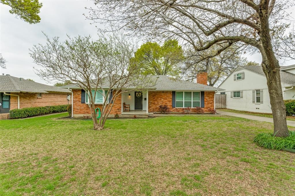 717 James Dr