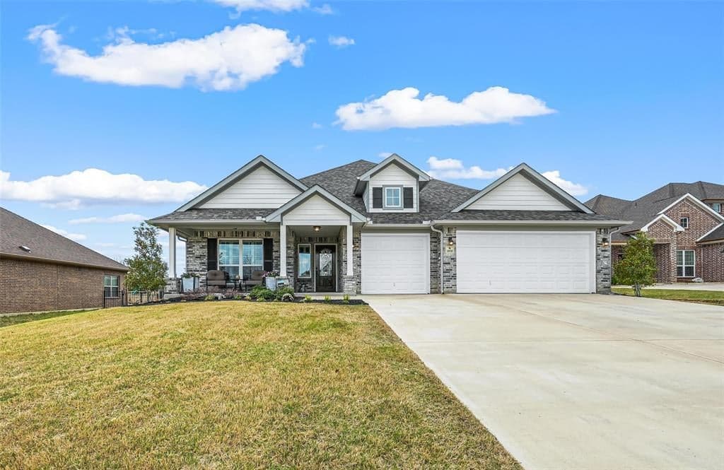 1058 Oak Knoll Dr