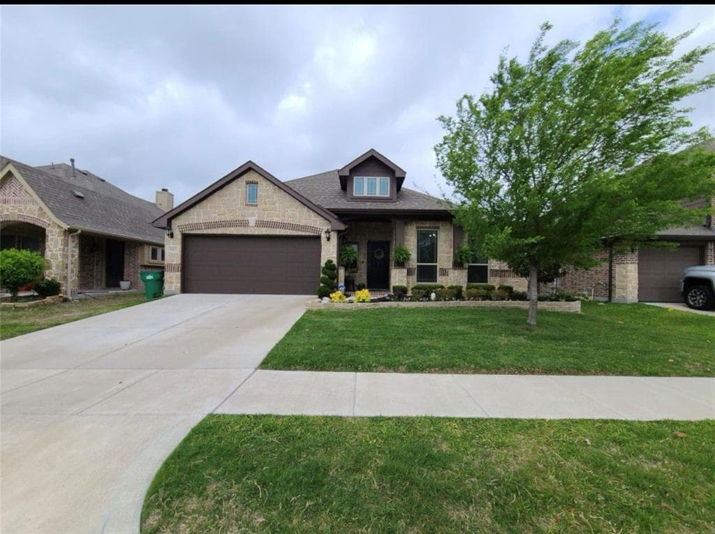 945 Mangrove Dr