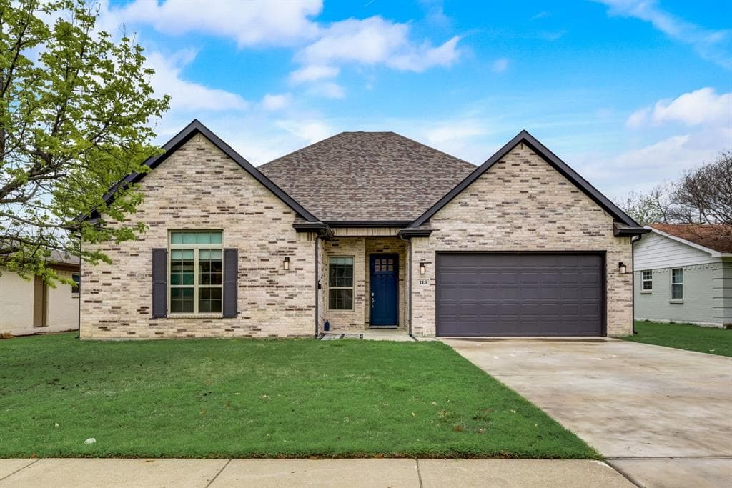 113 Dogwood Dr